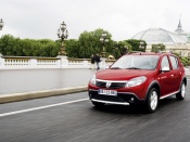 2009 dacia sandero stepway front angle