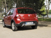 2009 dacia sandero stepway rear angle