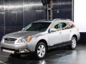 2010 subaru outback front angle