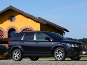 2012 fiat freemont side