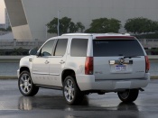 cadillac escalade hybrid 2009 rear angle