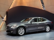 Infiniti m35 hybrid geneva
