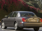 Kia amanti 2009 rear angle