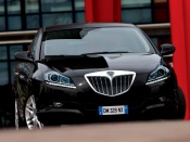 Lancia delta 2009 front