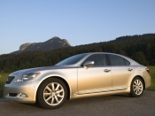 Lexus ls460 blue sky