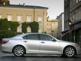 Lexus ls460 city Lexus ls460 city (click to view)