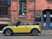 Mini cabrio 2009 side left