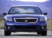 Mitsubishi galant 2009 front