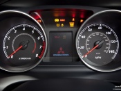 mitsubishi outlander gt gauges