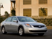 Nissan 2009 altima sedan widescreen