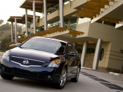 Nissan altima sedan