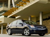 Nissan altima sedan front angle
